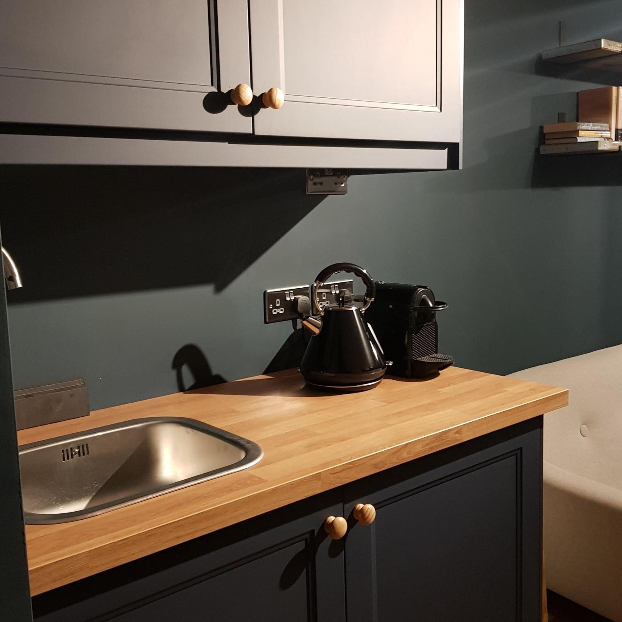 Modern 1-Bed Apartment, Plus Parking, Near Oxford And The Jr Екстер'єр фото